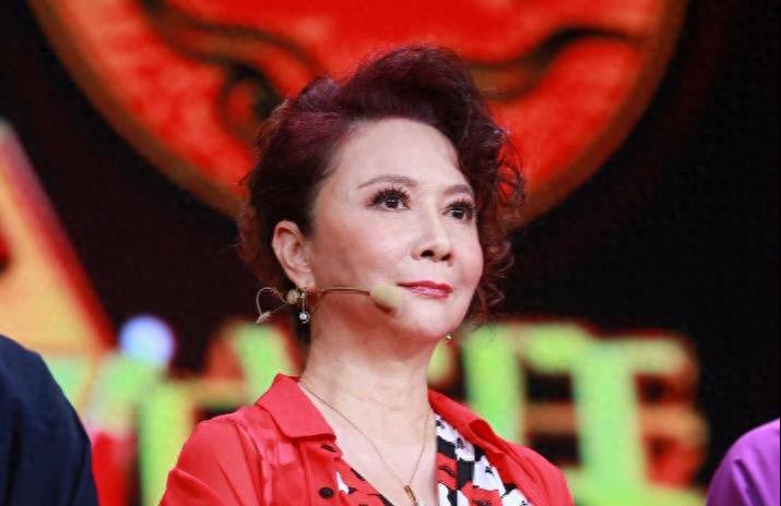 原来他是蔡明儿子！隐瞒34年不愿公开，是蔡明的骄傲更是最大心病